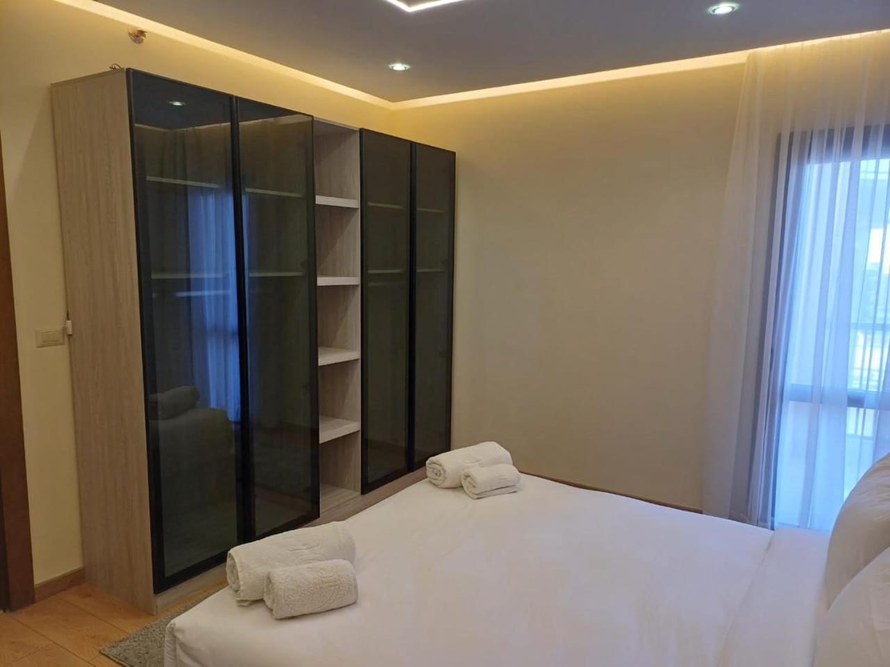 Luxurious , New , Nyoum , Porto New القاهرة